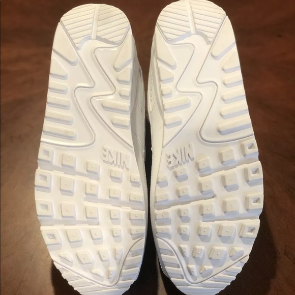 Nike Air Max 90 LTR  Triple White - Picture 6 of 6